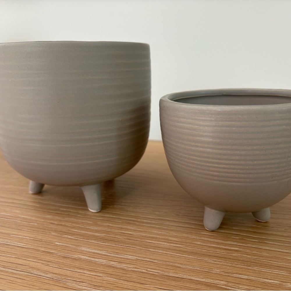 Set of grey ceramic decorative bowls